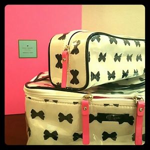 KATE SPADE DAYCATION COSMETICS BAG SET